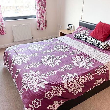 Modern Flat In North London Close To Tube Harrow Exterior photo